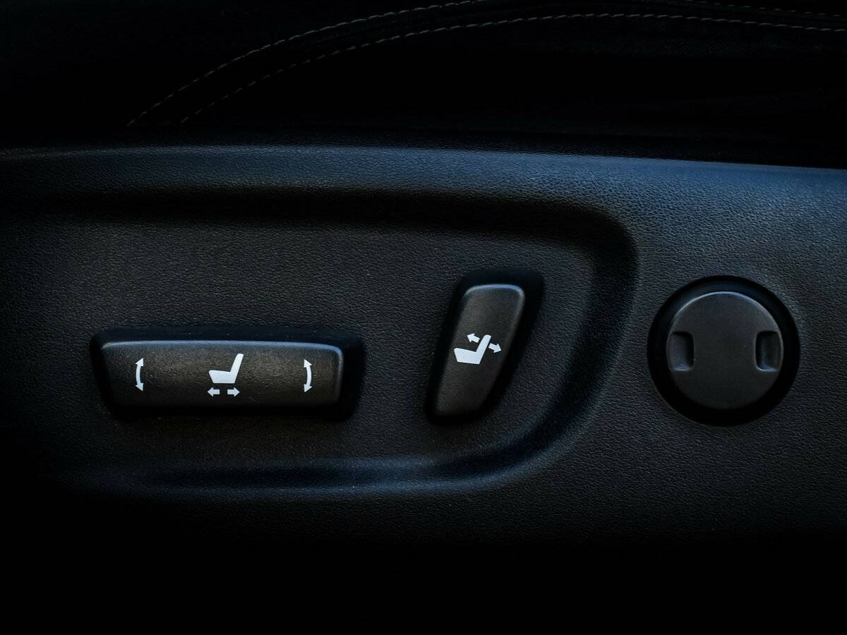 Купить Toyota Land Cruiser Prado с пробегом. Фото: #14