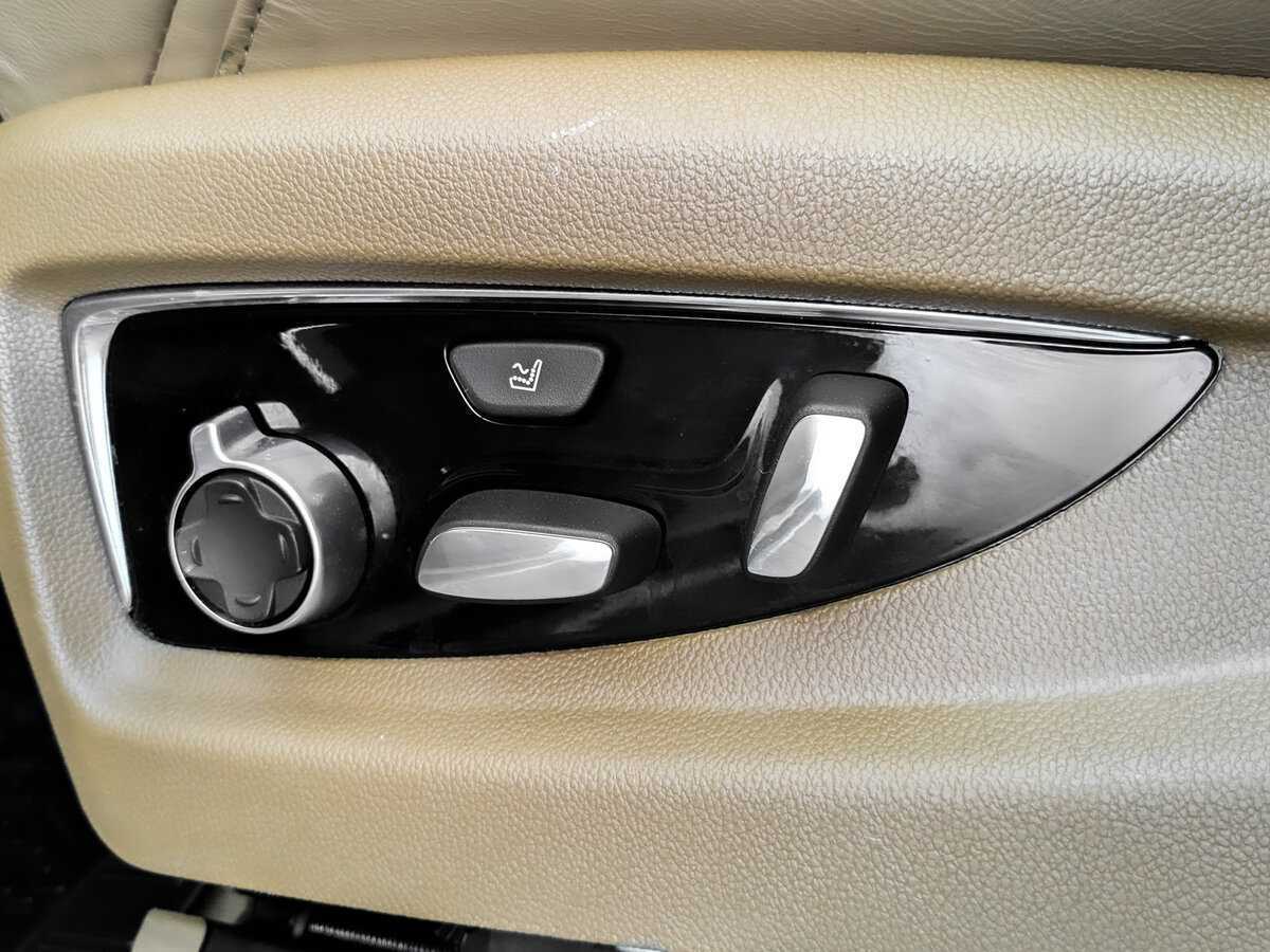 Купить Cadillac Escalade с пробегом. Фото: #20