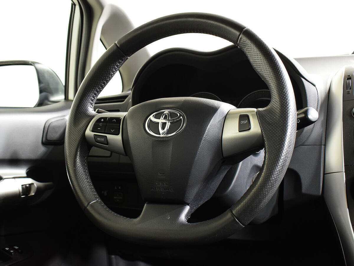Купить Toyota Auris с пробегом. Фото: #13