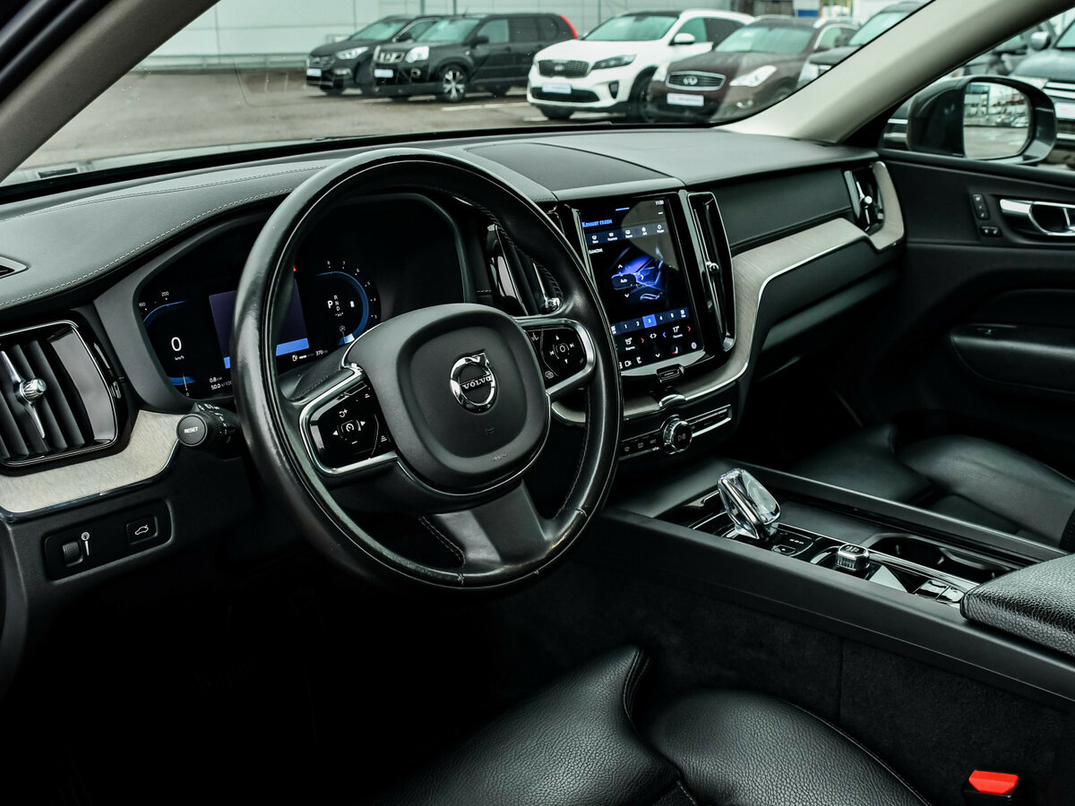 Купить Volvo XC60 с пробегом. Фото: #10
