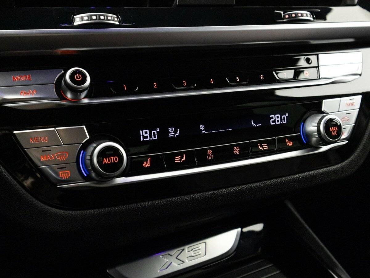 Купить BMW X3 с пробегом. Фото: #16