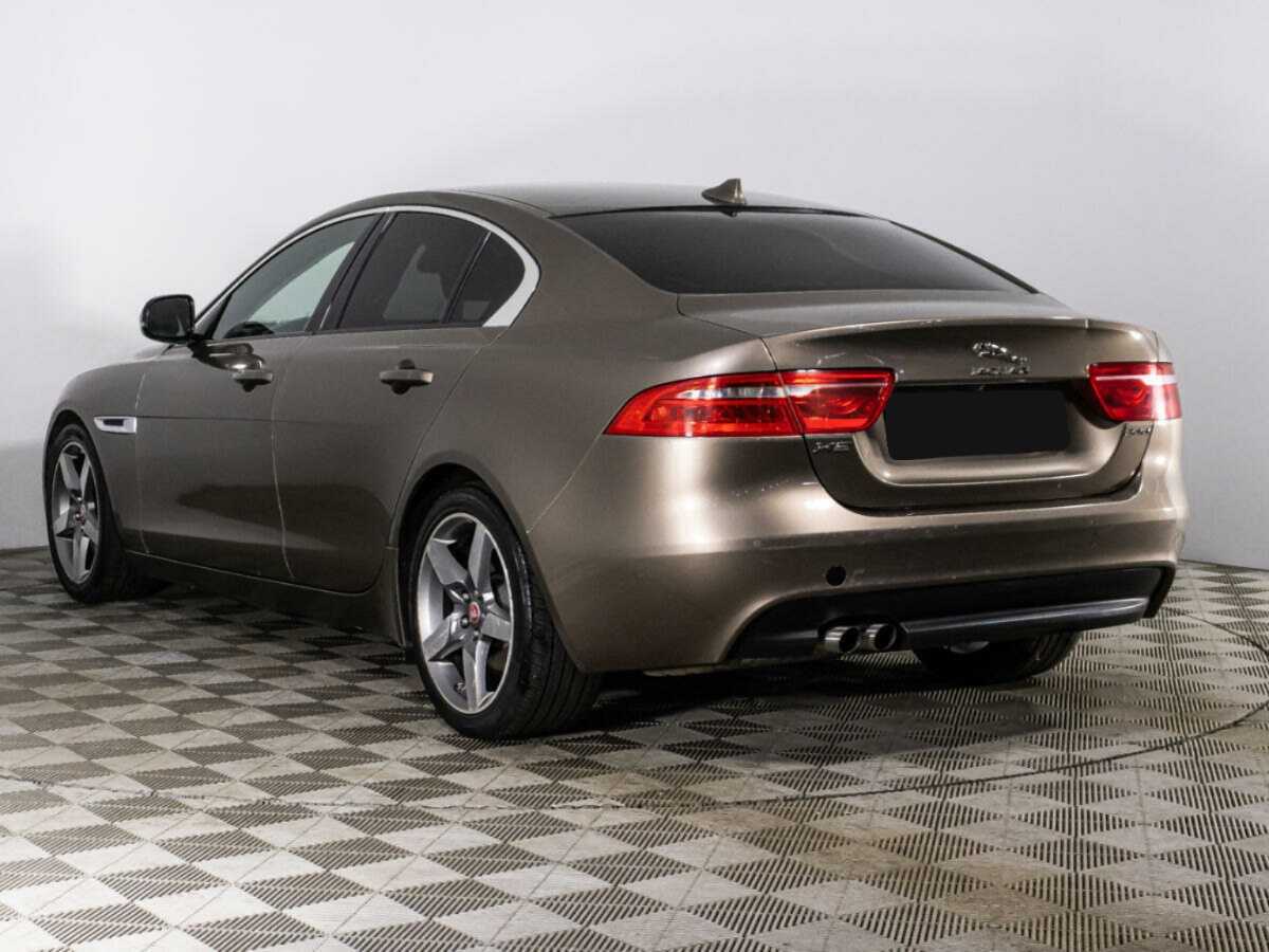 Купить Jaguar XE с пробегом. Фото: #6
