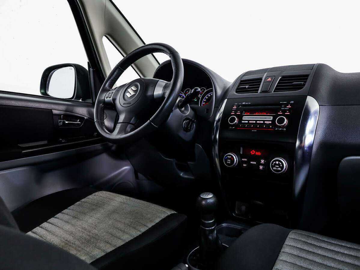 Купить Suzuki SX4 с пробегом. Фото: #6