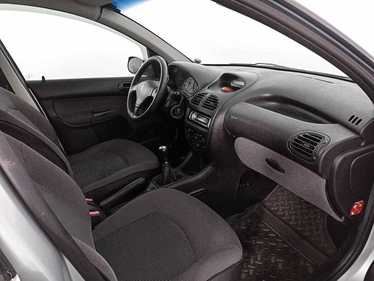 Купить Peugeot 206 с пробегом. Фото: #10