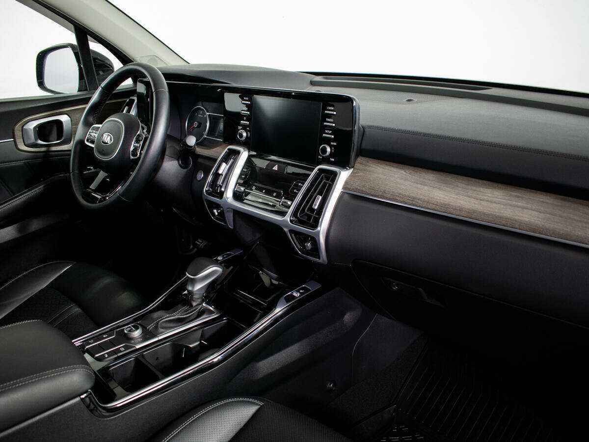 Купить Kia Sorento с пробегом. Фото: #4