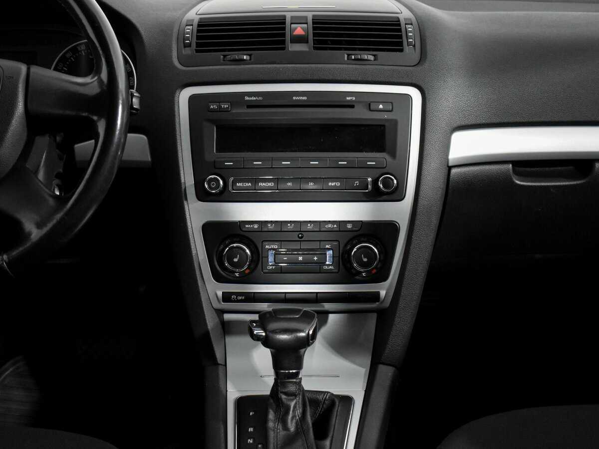 Купить Skoda Octavia с пробегом. Фото: #12