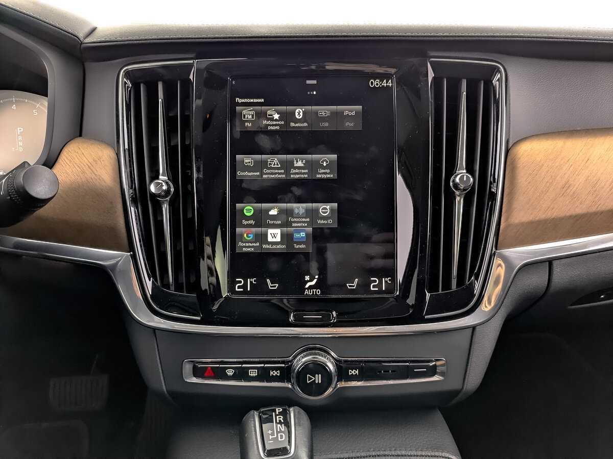Купить Volvo S90 с пробегом. Фото: #12