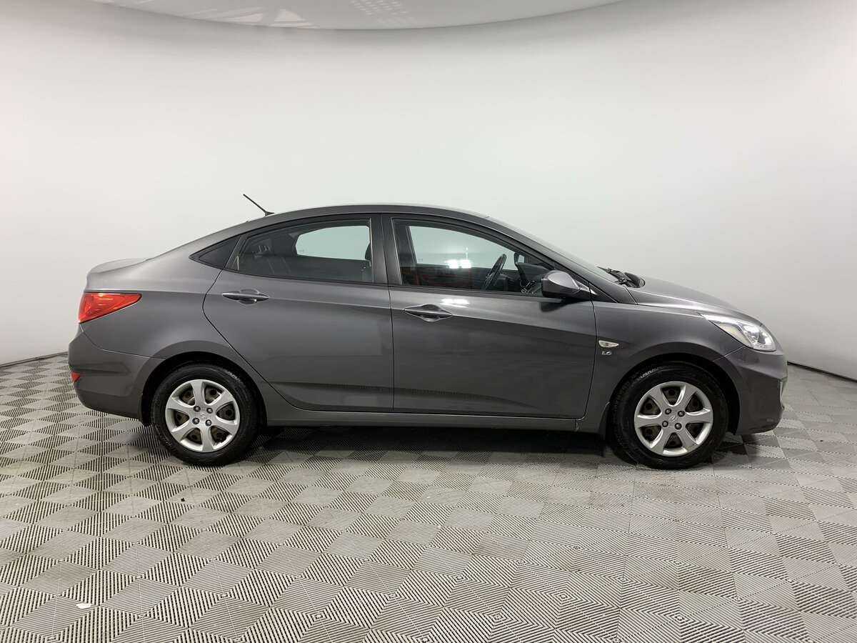 Купить Hyundai Solaris с пробегом. Фото: #3