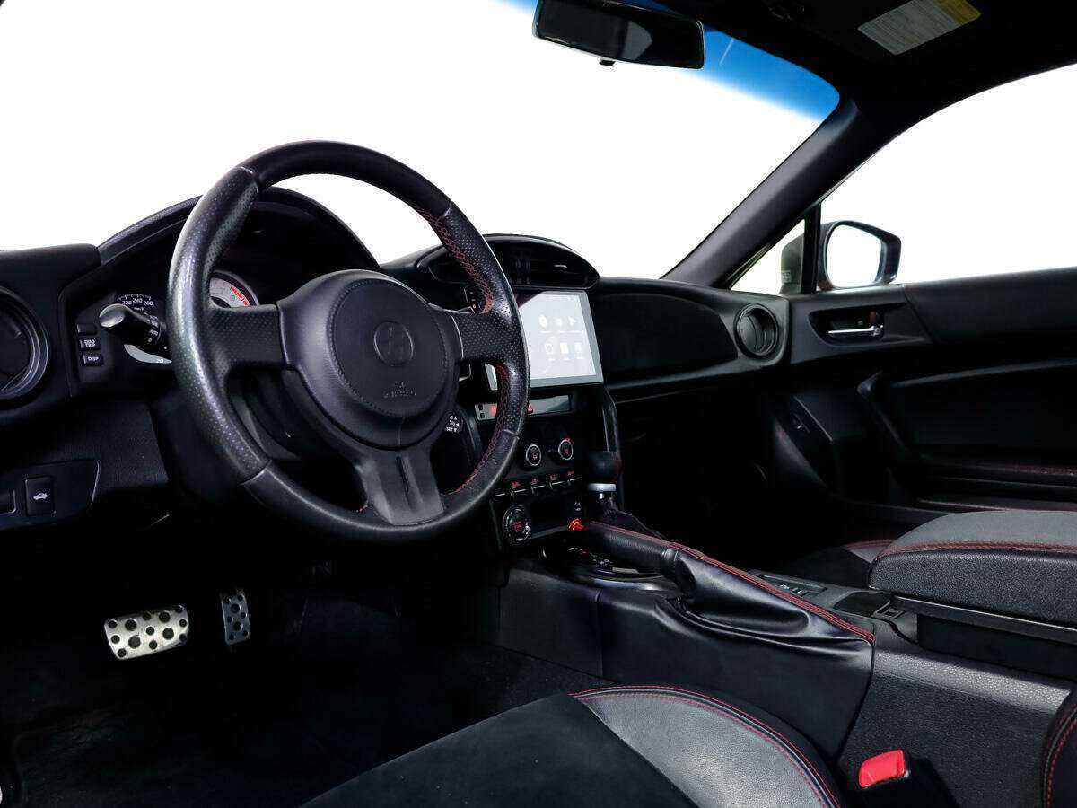 Купить Toyota GT86 с пробегом. Фото: #8
