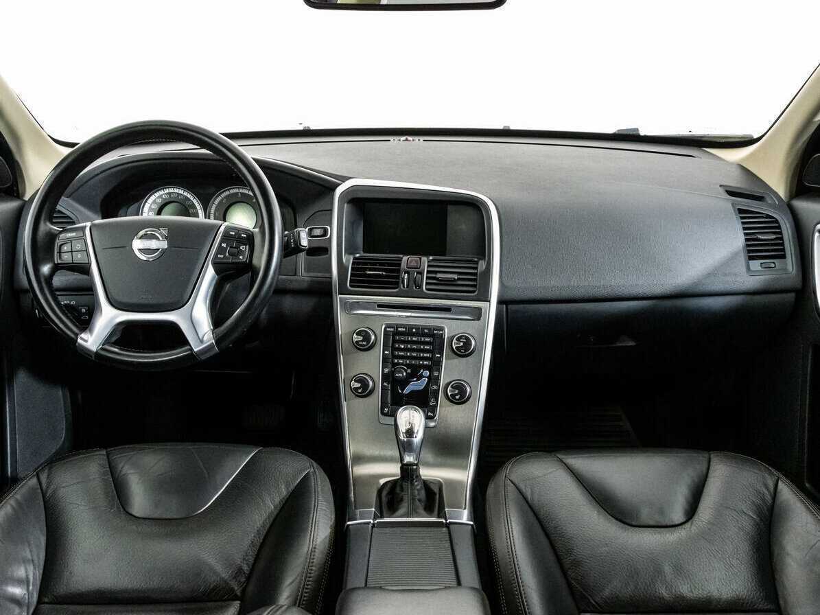 Купить Volvo XC60 с пробегом. Фото: #9