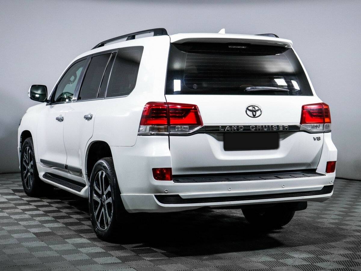 Купить Toyota Land Cruiser с пробегом. Фото: #6