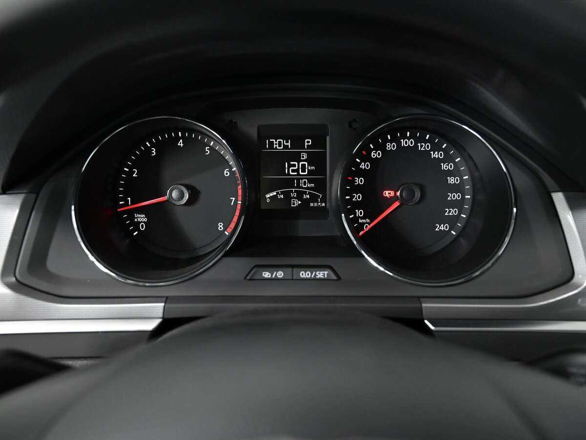Купить Volkswagen Bora с пробегом. Фото: #11