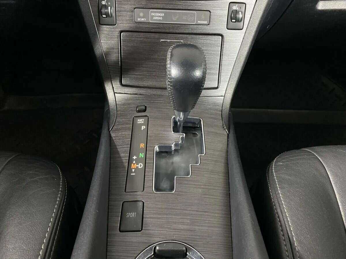 Купить Toyota Avensis с пробегом. Фото: #12