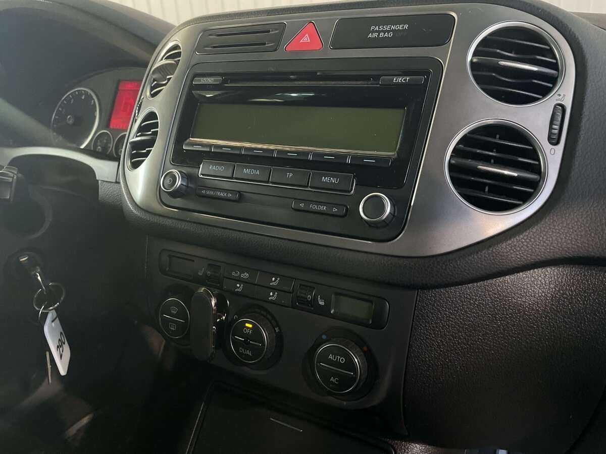 Купить Volkswagen Tiguan с пробегом. Фото: #17