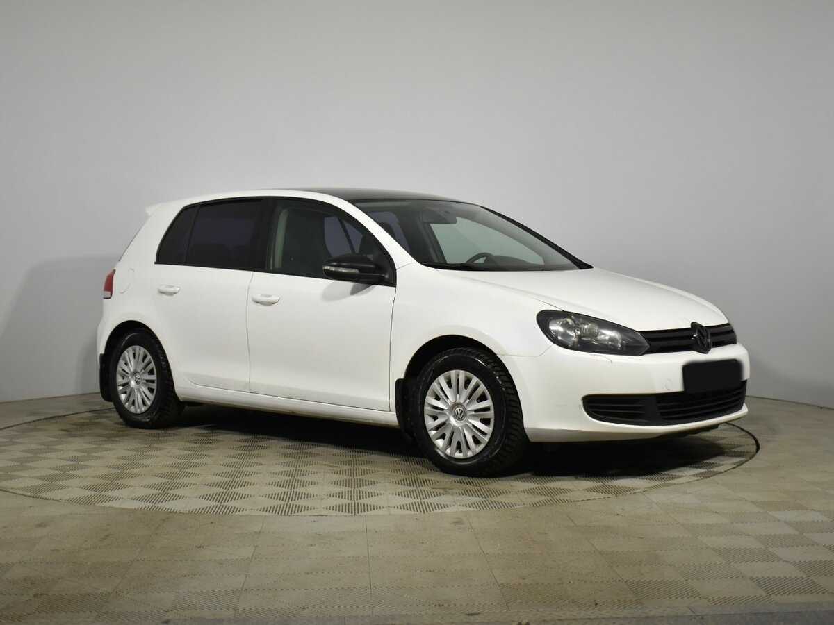 Купить Volkswagen Golf с пробегом. Фото: #2