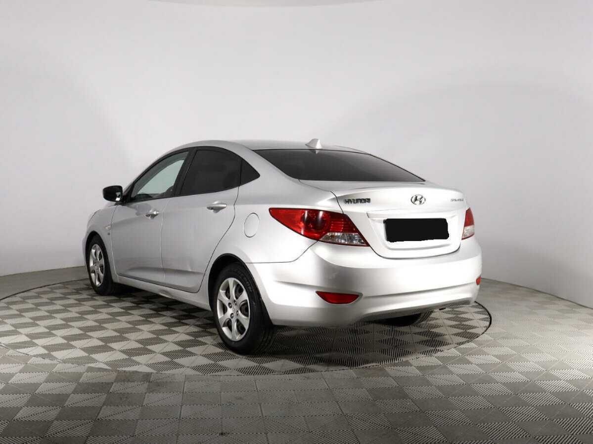 Купить Hyundai Solaris с пробегом. Фото: #5