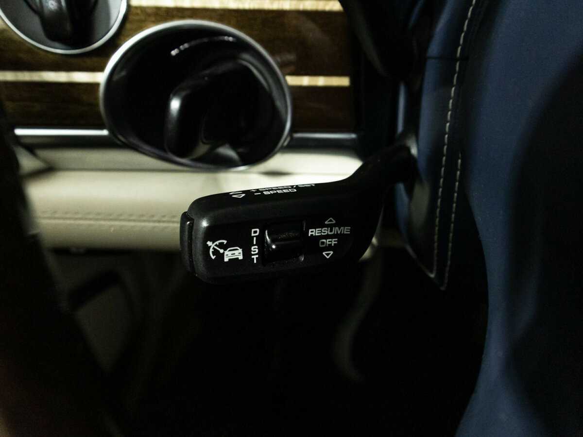 Купить Porsche Panamera с пробегом. Фото: #18