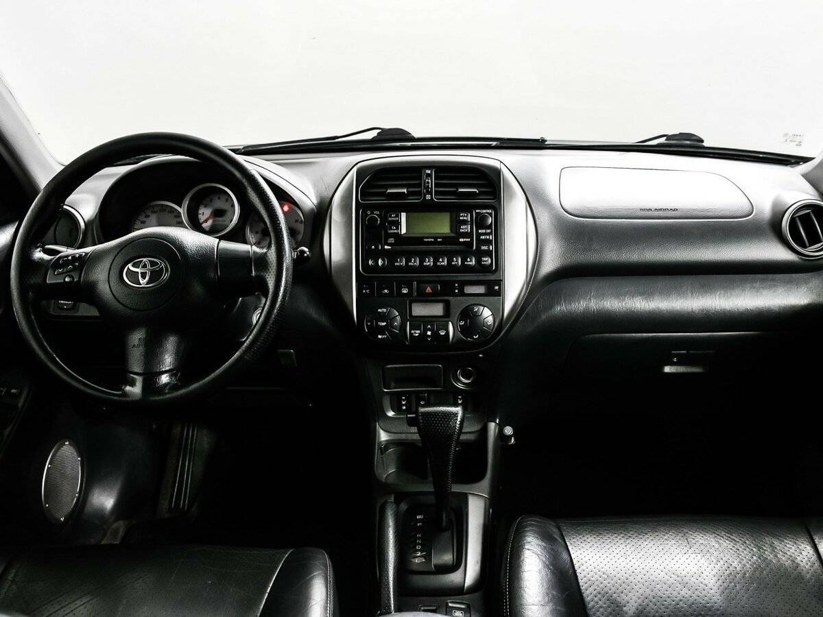 Купить Toyota RAV4 с пробегом. Фото: #10