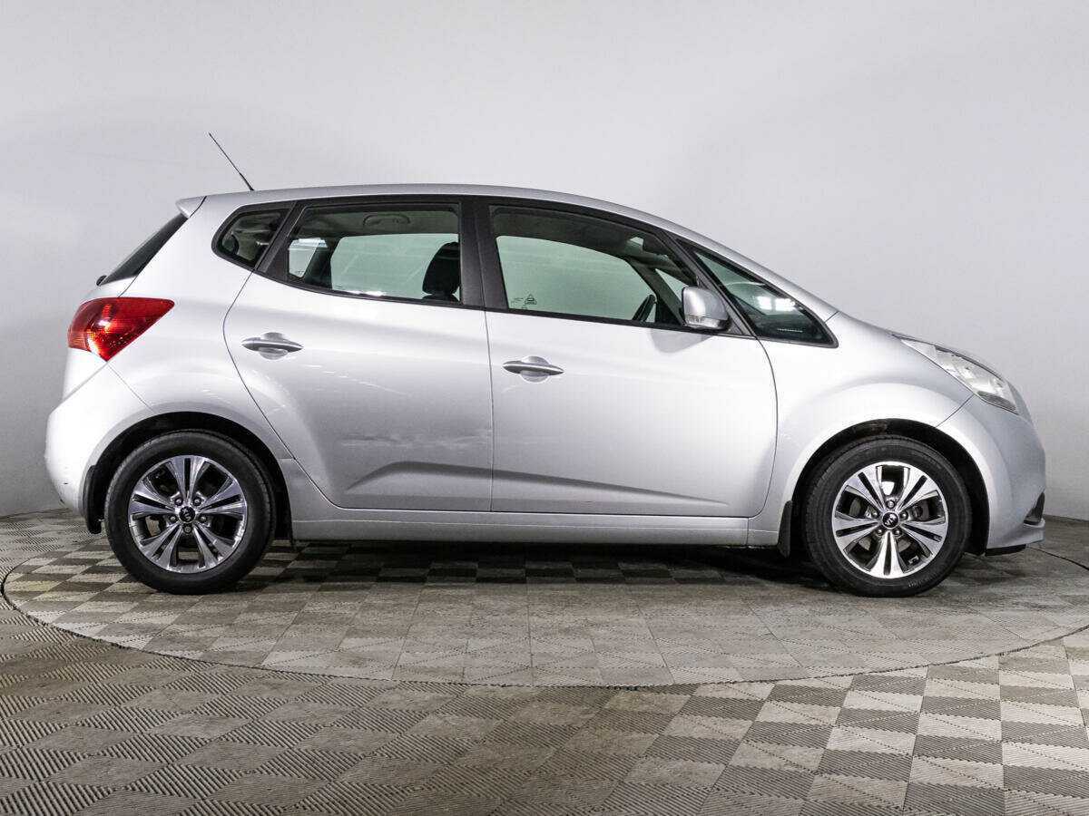 Купить Kia Venga с пробегом. Фото: #3
