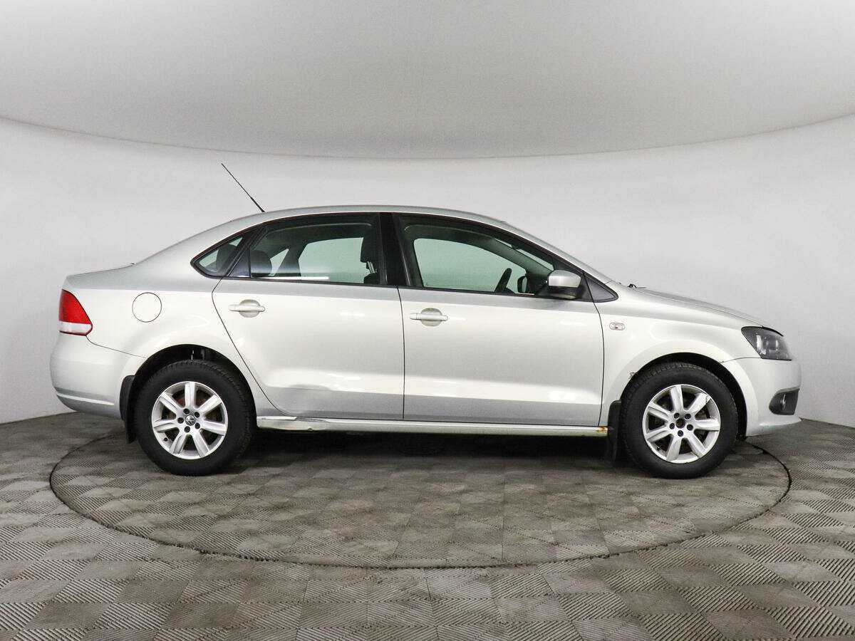 Купить Volkswagen Polo с пробегом. Фото: #3