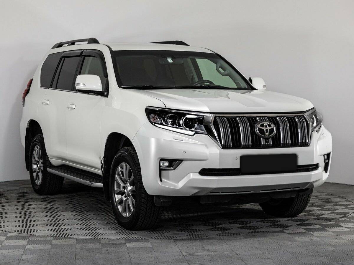 Купить Toyota Land Cruiser Prado с пробегом. Фото: #2