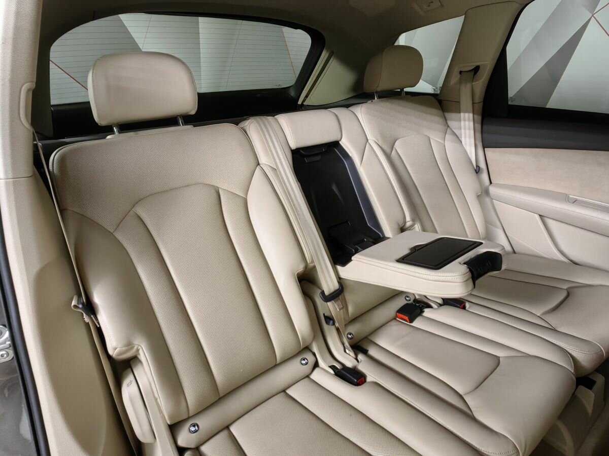 Купить Audi Q7 с пробегом. Фото: #12