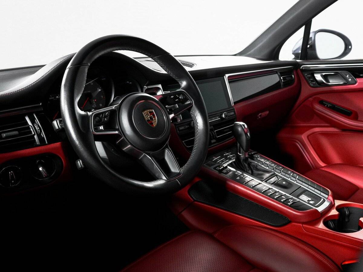 Купить Porsche Macan с пробегом. Фото: #13