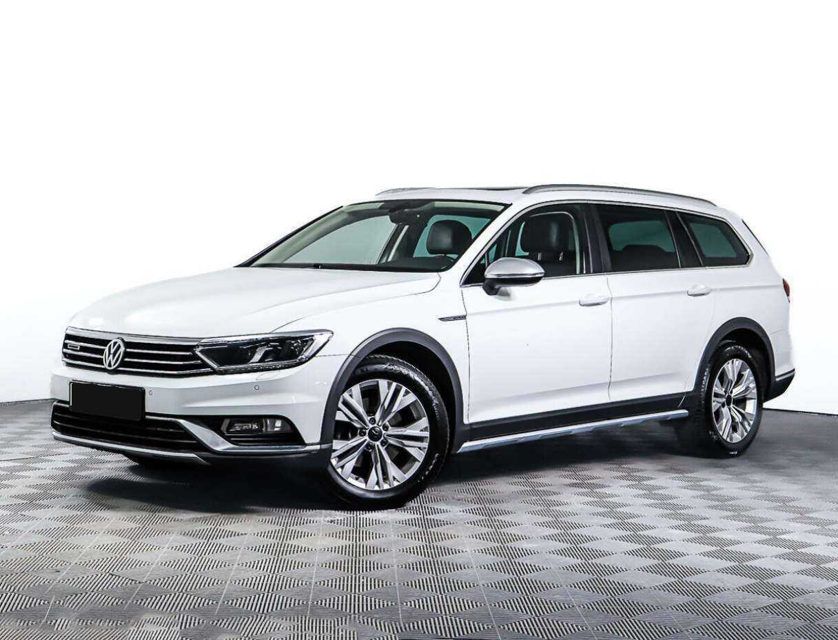 Купить Volkswagen Passat с пробегом. Посмотреть фото