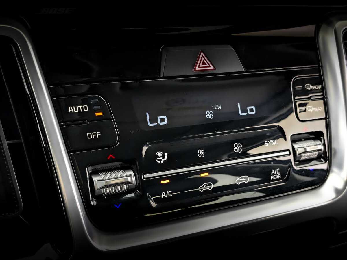 Купить Kia Sorento с пробегом. Фото: #20