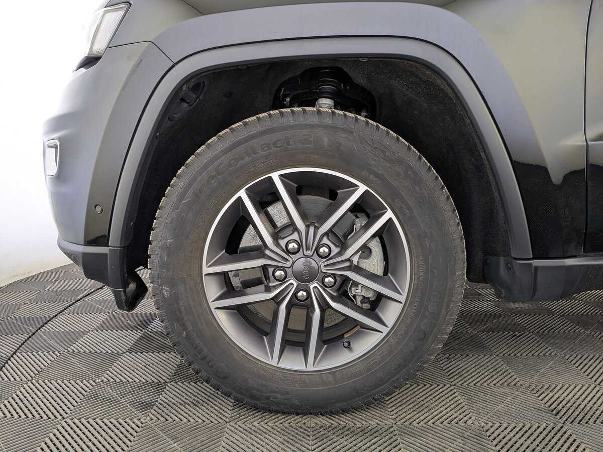 Купить Jeep Grand Cherokee с пробегом. Фото: #11