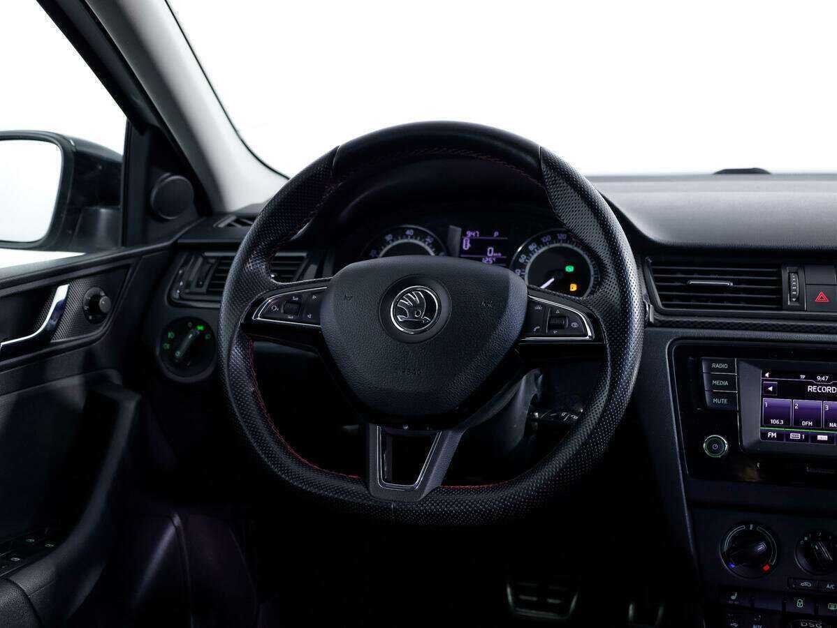 Купить Skoda Rapid с пробегом. Фото: #10