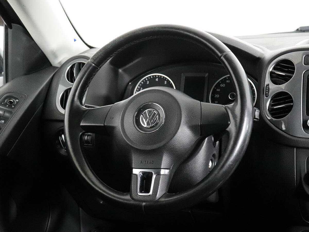Купить Volkswagen Tiguan с пробегом. Фото: #11
