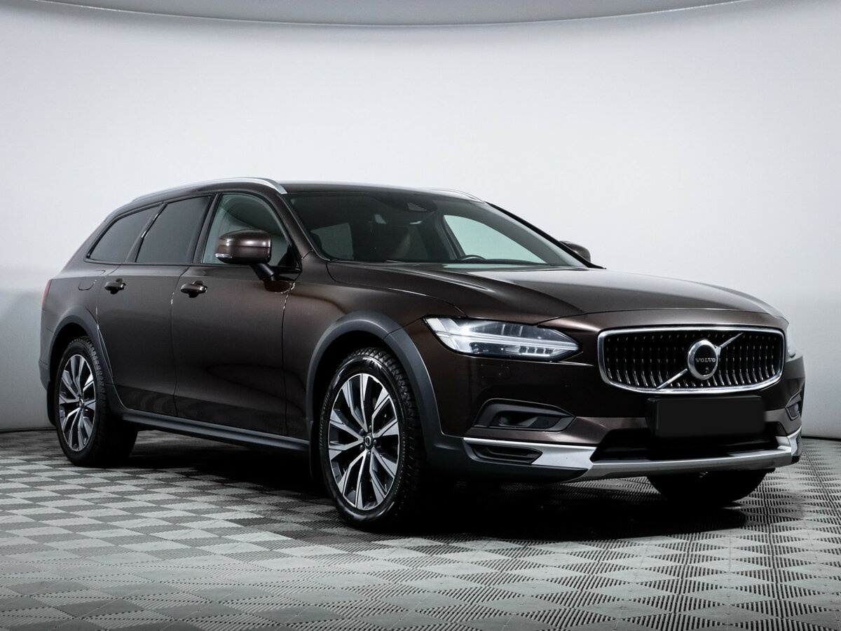Купить Volvo V90 Cross Country с пробегом. Фото: #2