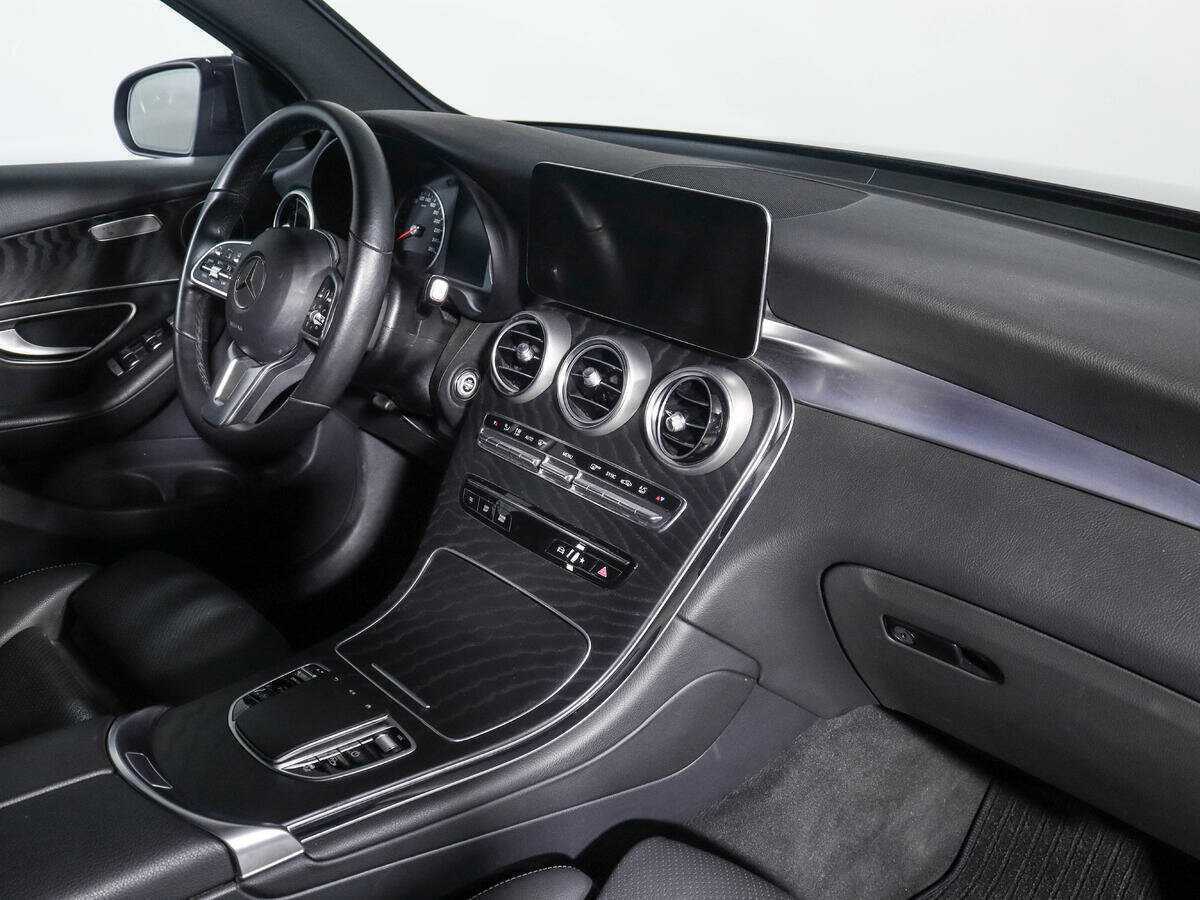 Купить Mercedes-Benz GLC с пробегом. Фото: #7