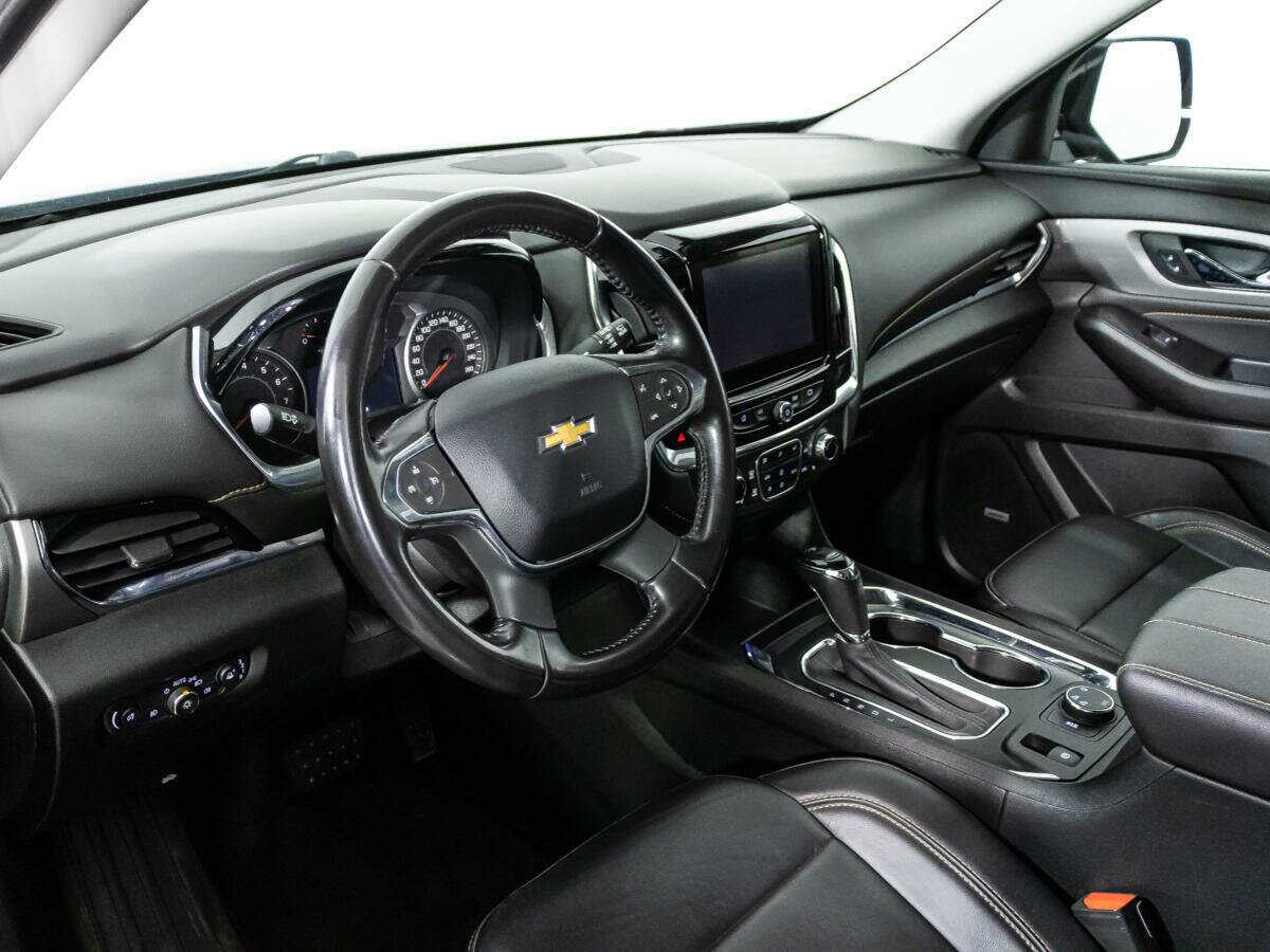 Купить Chevrolet Traverse с пробегом. Фото: #8