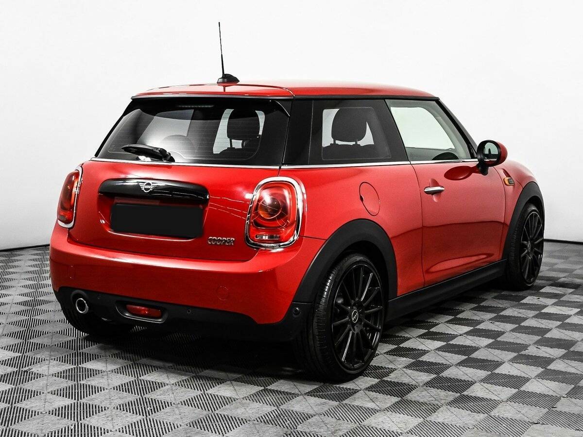 Купить Mini Hatch с пробегом. Фото: #4
