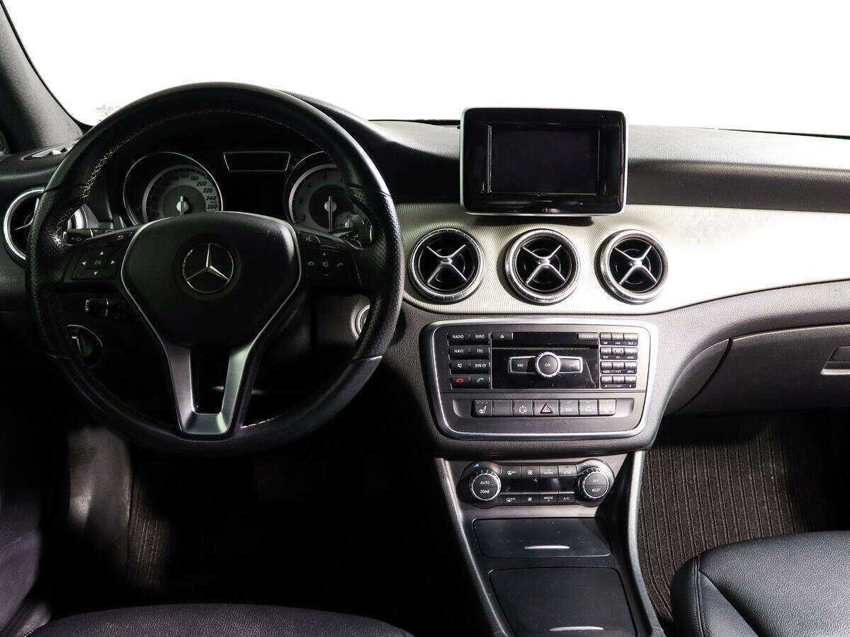 Купить Mercedes-Benz CLA с пробегом. Фото: #11