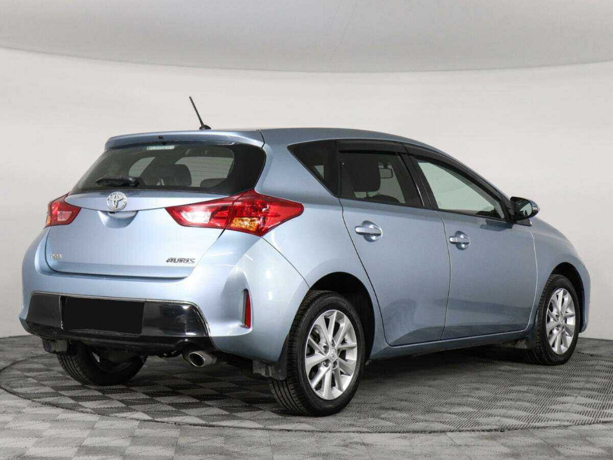 Купить Toyota Auris с пробегом. Фото: #4