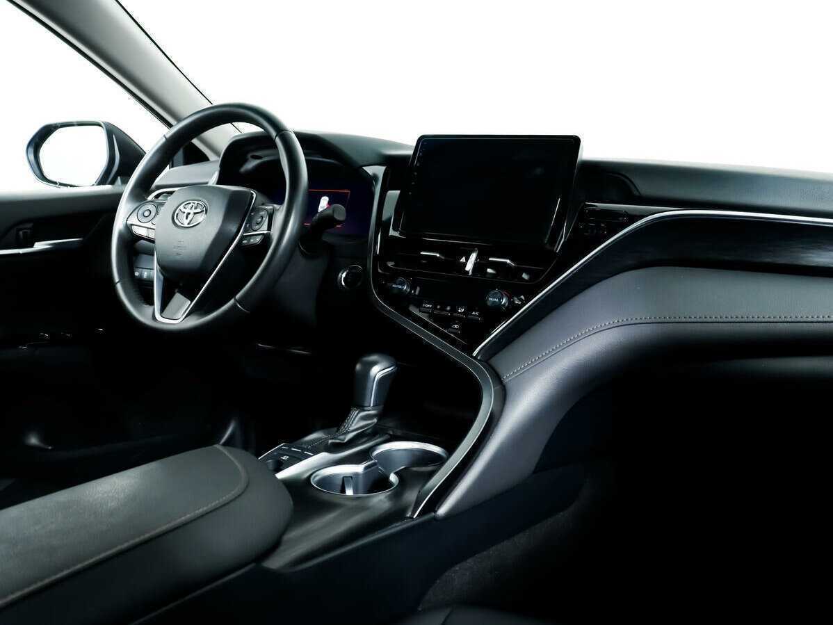 Купить Toyota Camry с пробегом. Фото: #8