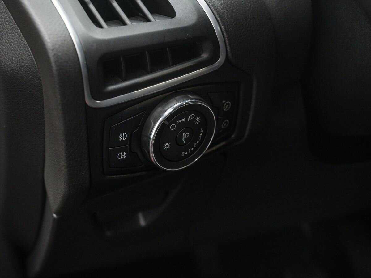 Купить Ford Focus с пробегом. Фото: #12