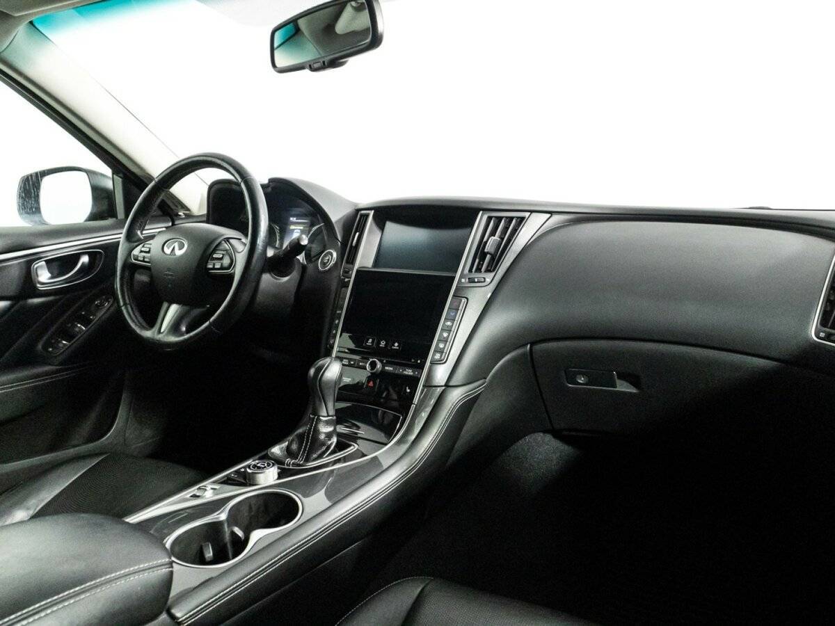 Купить Infiniti Q50 с пробегом. Фото: #8