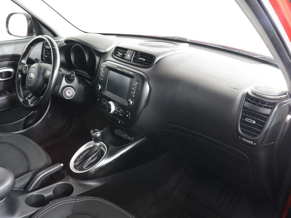 Купить Kia Soul с пробегом. Фото: #5