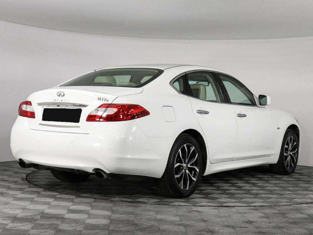 Купить Infiniti M с пробегом. Фото: #4