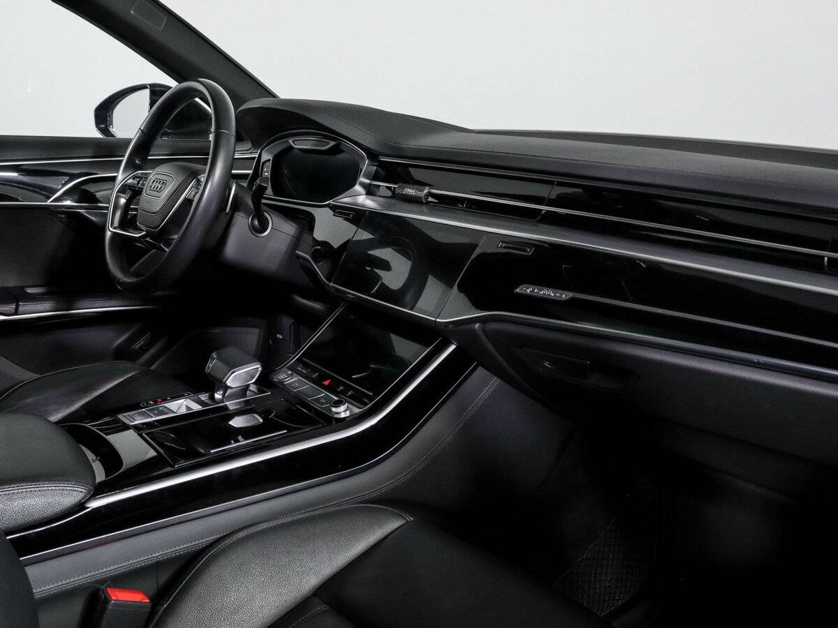 Купить Audi A8 с пробегом. Фото: #8