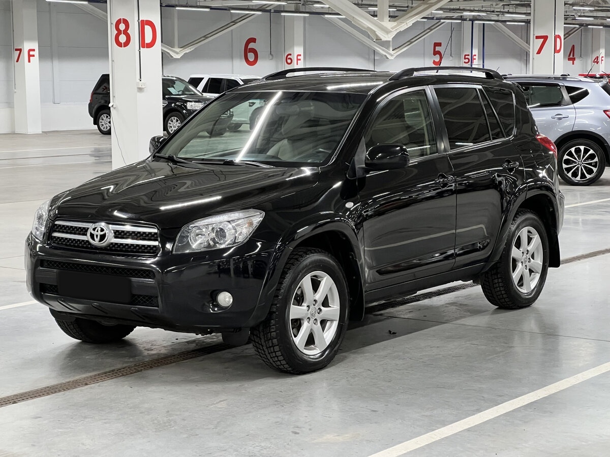 Купить Toyota RAV4 с пробегом. Посмотреть фото