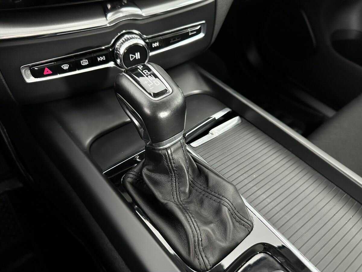 Купить Volvo XC60 с пробегом. Фото: #13