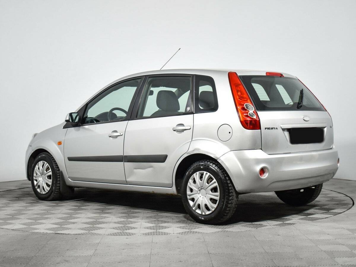 Купить Ford Fiesta с пробегом. Фото: #6