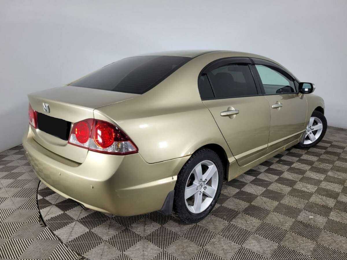Купить Honda Civic с пробегом. Фото: #3