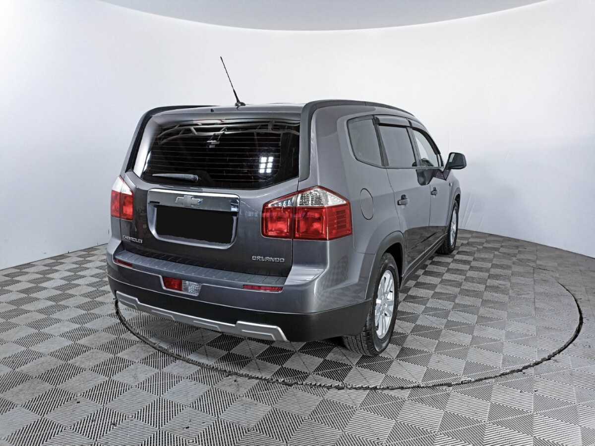 Купить Chevrolet Orlando с пробегом. Фото: #4