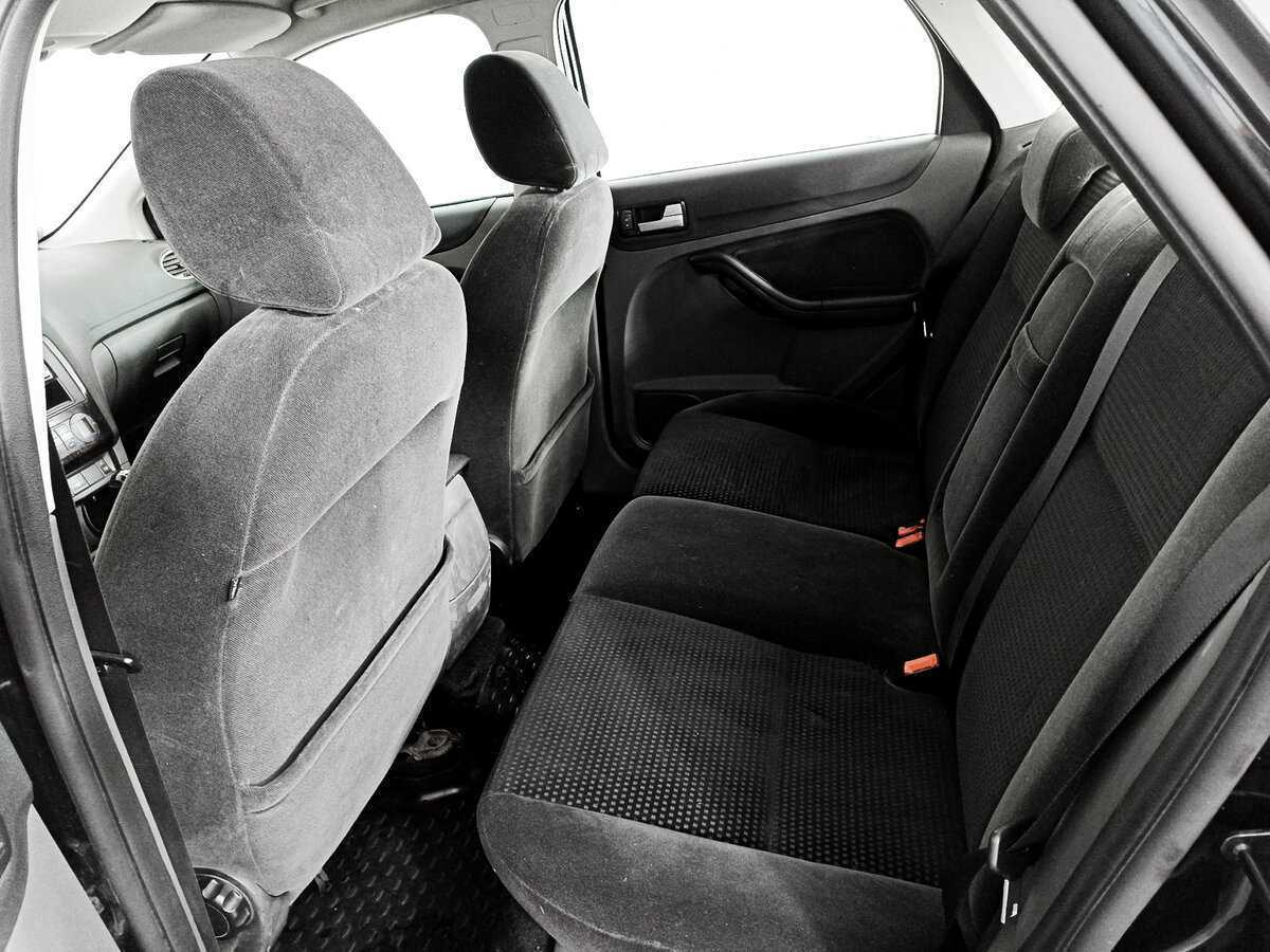 Купить Ford Focus с пробегом. Фото: #9